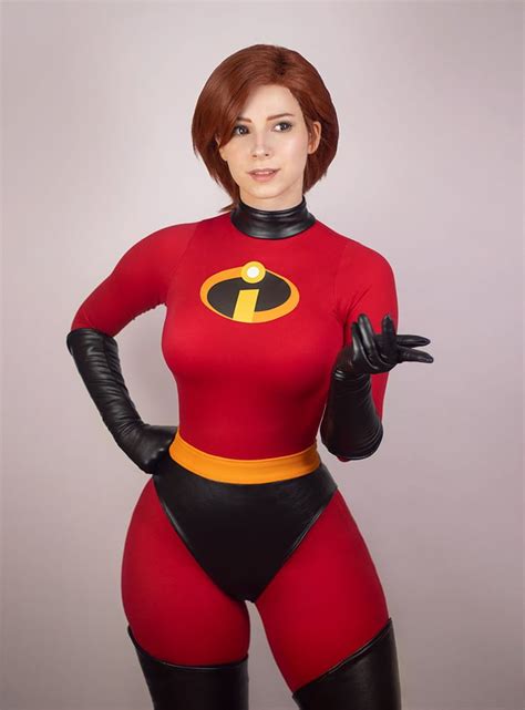 Vídeos pornôs com Elastigirl Cosplay 